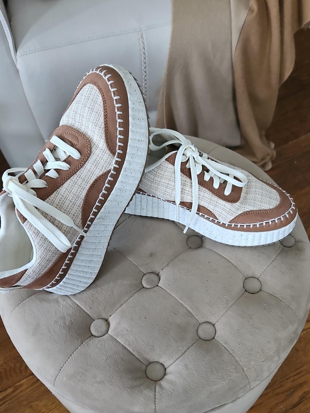 Universal Thread Platform Sneakers Size 9 EUC - Picture 2 of 14